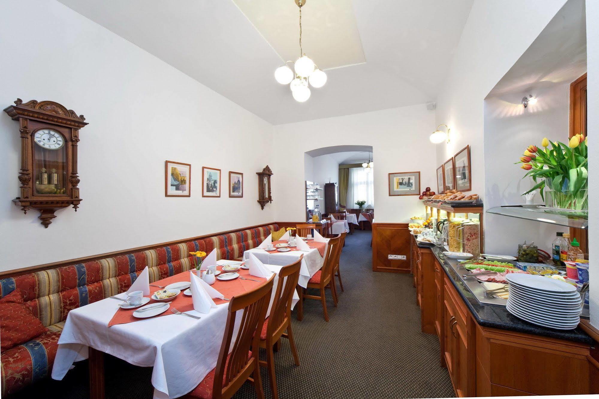 Boutique Hotel 16 Prague Extérieur photo
